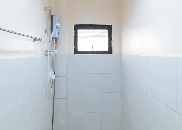 Hotel Reddoorz At Vcat Apartelle Sampaloc 3*