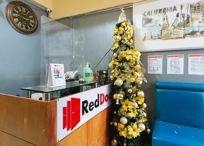Reddoorz At Vcat Apartelle Sampaloc Hotel 3*