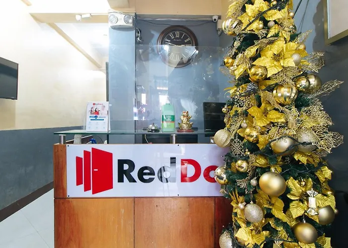 Reddoorz At Vcat Apartelle Sampaloc 3* Manila