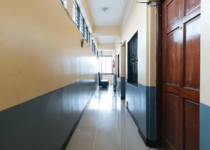 Reddoorz At Vcat Apartelle Sampaloc 3*