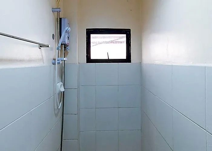 Reddoorz At Vcat Apartelle Sampaloc